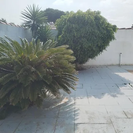 Modern 3-bedroom With Private Pool & Bbq Holiday home Cadiz