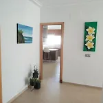 Modern 3-bedroom With Private Pool & Bbq *