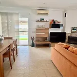 Modern 3-bedroom With Private Pool & Bbq