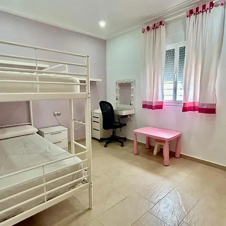 Modern 3-bedroom With Private Pool & Bbq Nyaraló Cádiz