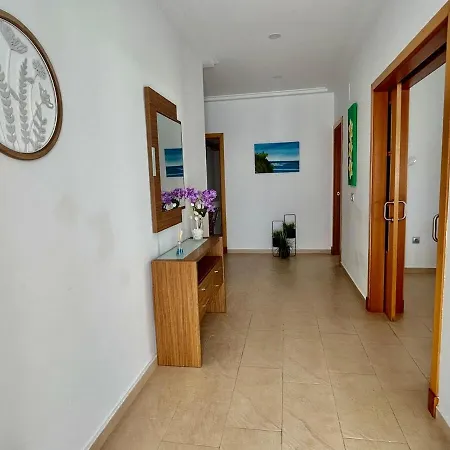 Modern 3-bedroom With Private Pool & Bbq Prázdninový dům