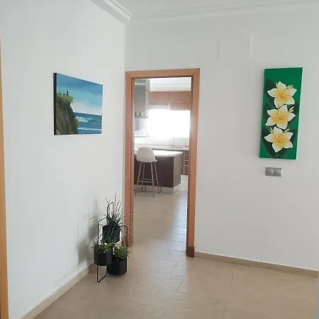 Modern 3-bedroom With Private Pool & Bbq *