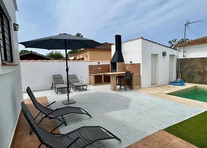 Modern 3-bedroom With Private Pool & Bbq Holiday home Chiclana de la Frontera