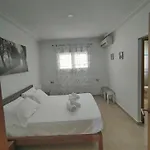 Modern 3-bedroom With Private Pool & Bbq