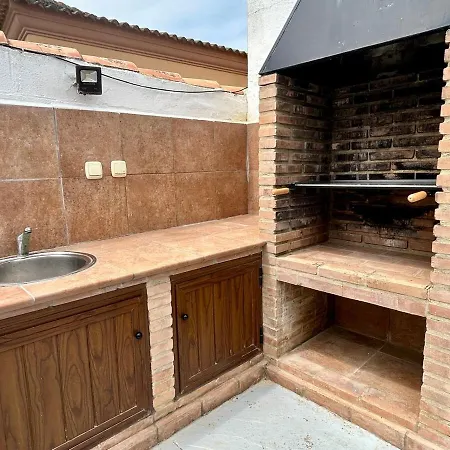Modern 3-bedroom With Private Pool & Bbq צ'יקלנה דה לה פרונטרה