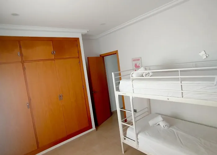 Prázdninový dům Modern 3-bedroom With Private Pool & Bbq Chiclana de la Frontera